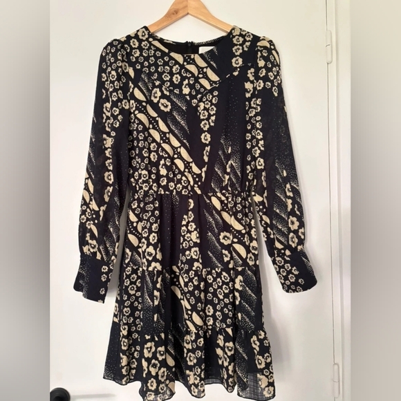 Dresses & Skirts - Floral Black and Cream Women's Dress